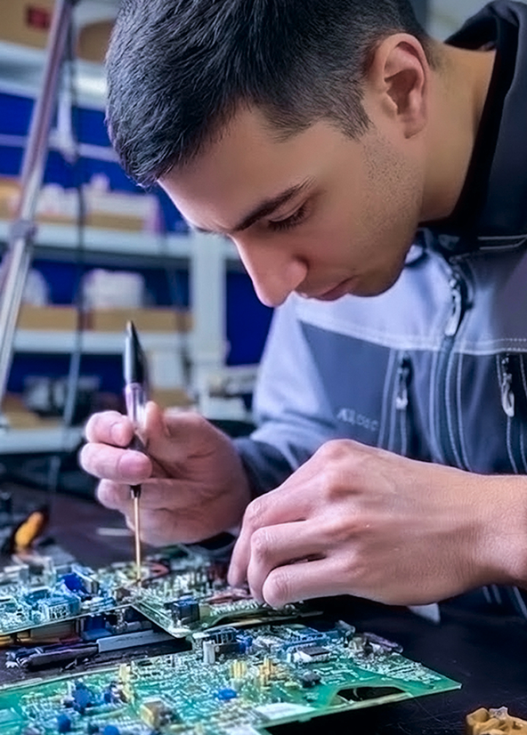 Инженеры