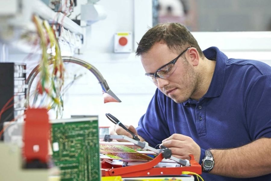 ремонт и обслуживание контроллеров и систем автоматизации