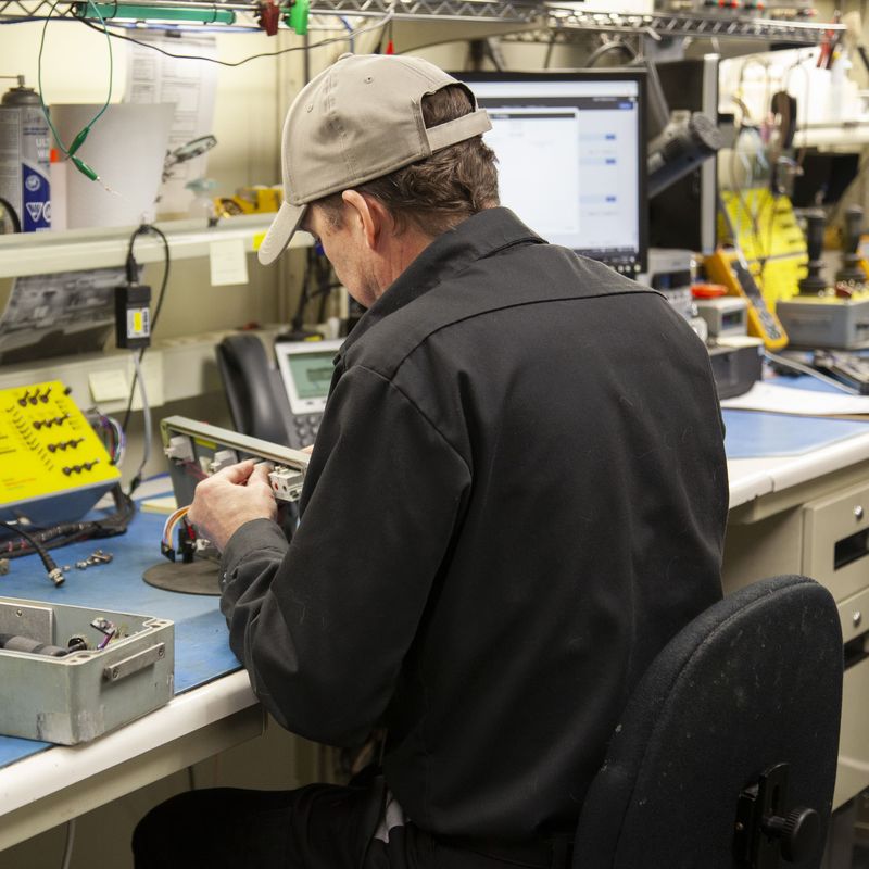 руководство по выбору надежного сервиса для ремонта промышленных электронных систем