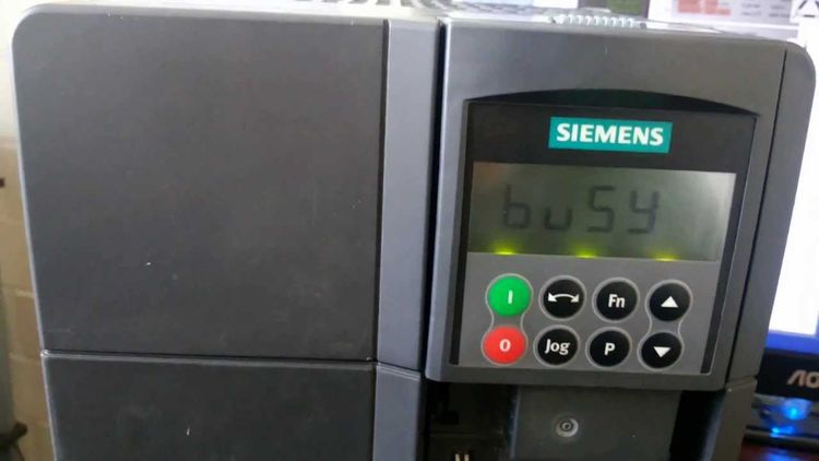 ошибки на дисплее частотного преобразователя — ключевая информация для диагностики поломки.